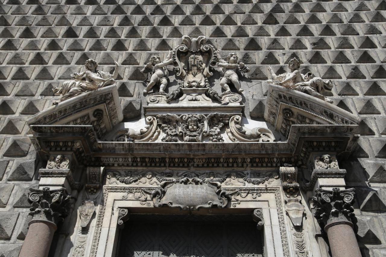 Palazzo Carafa Della Spina - Maison De Charme Naples Luaran gambar